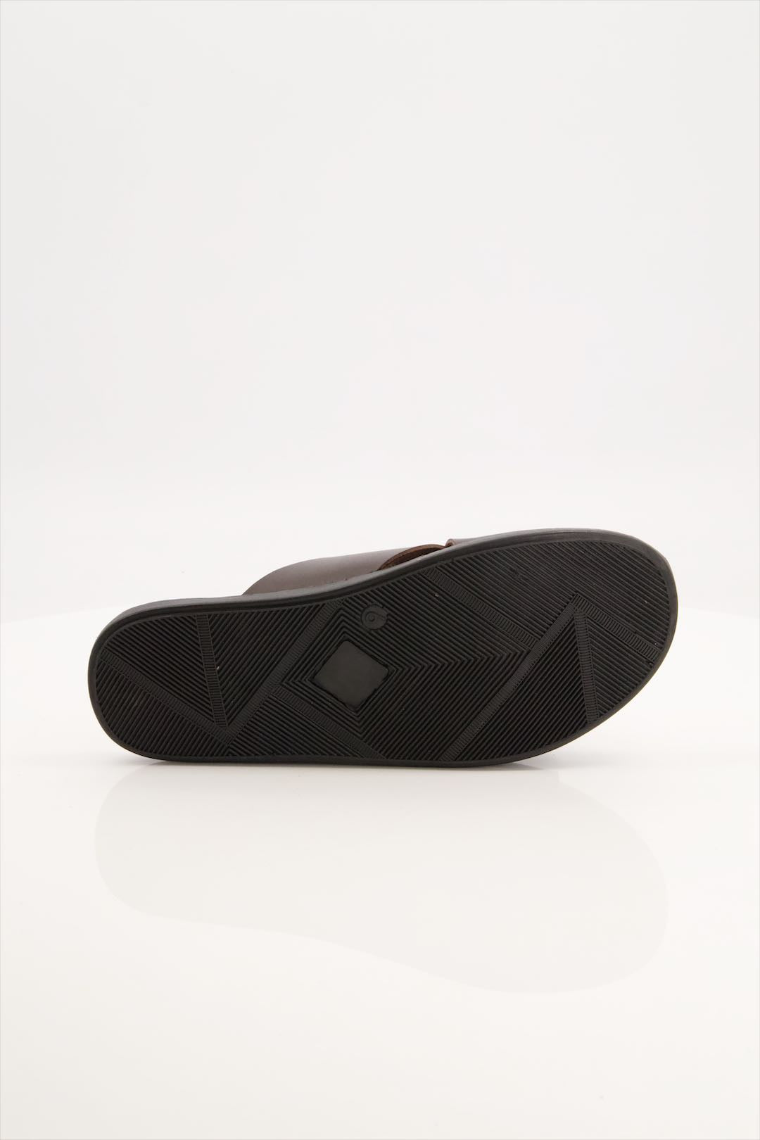 Crossover Slippers
