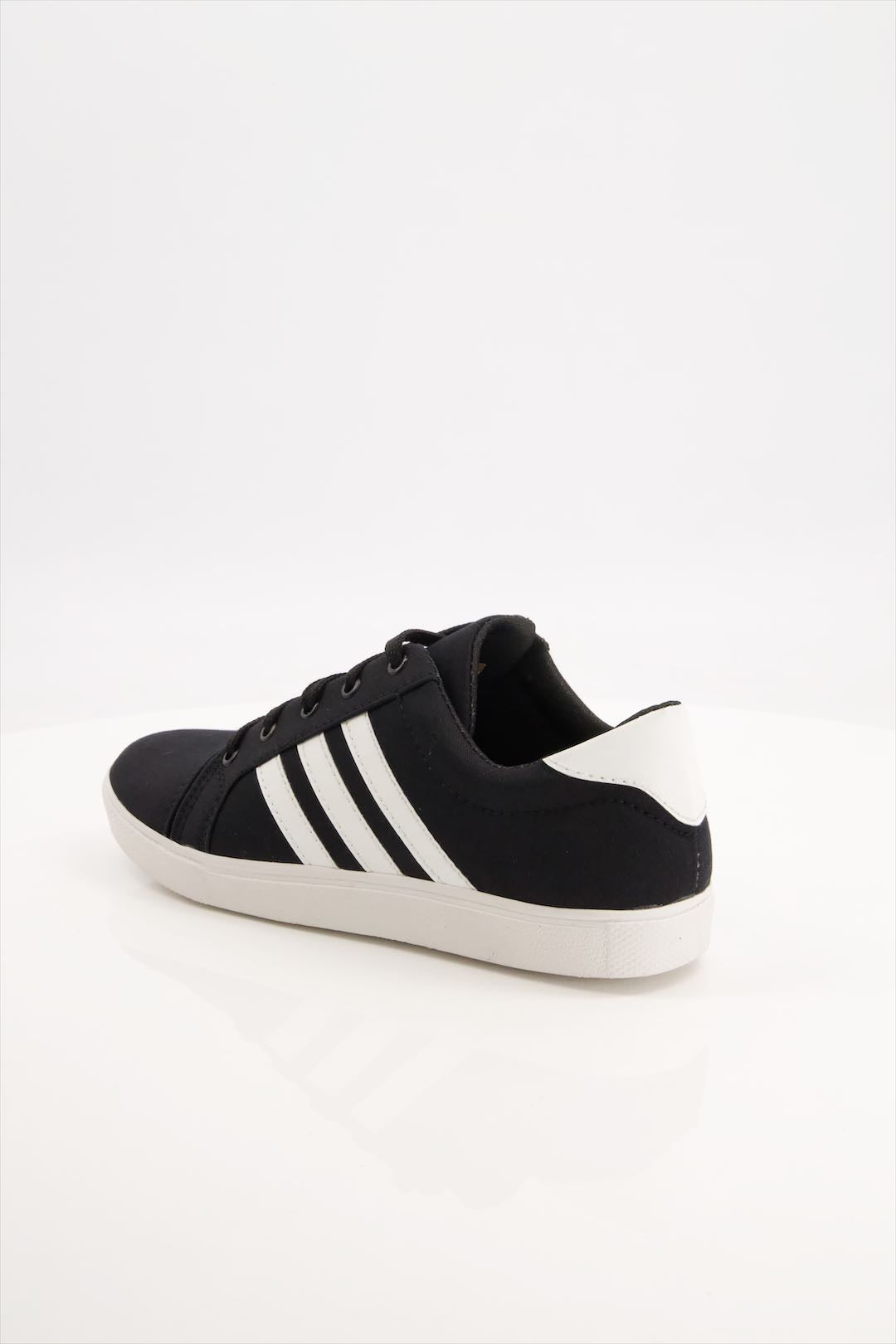 Asiwen Slip Fit Sneakers