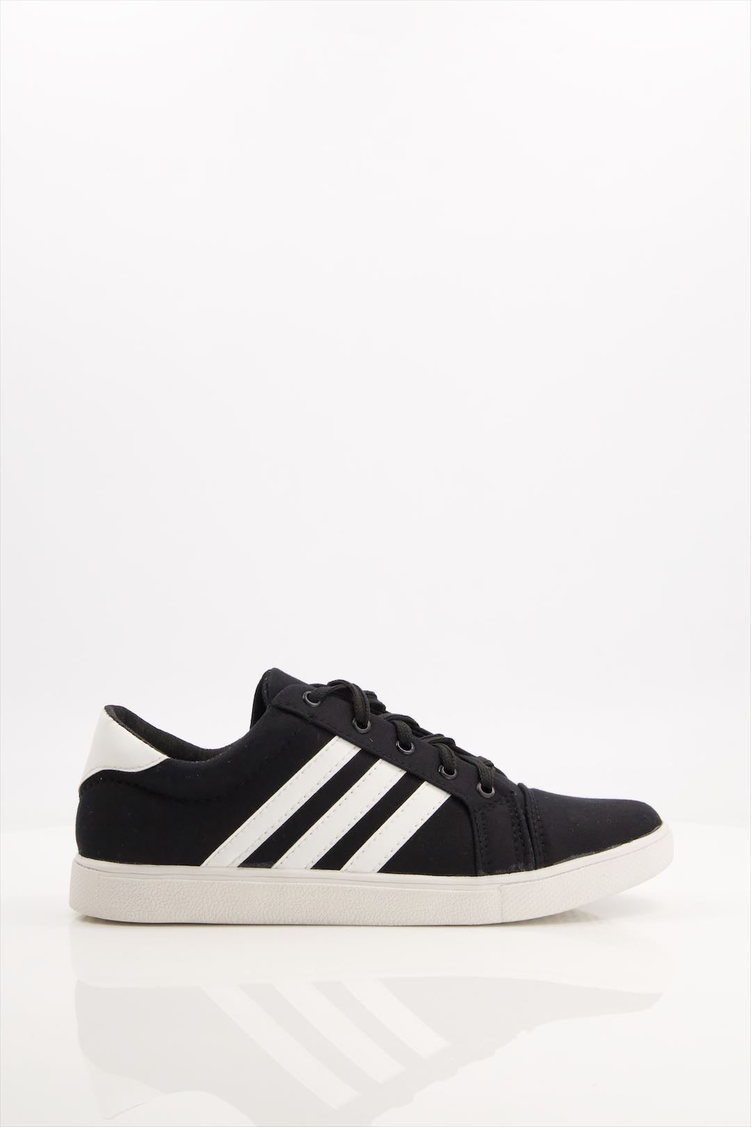 Asiwen Slip Fit Sneakers