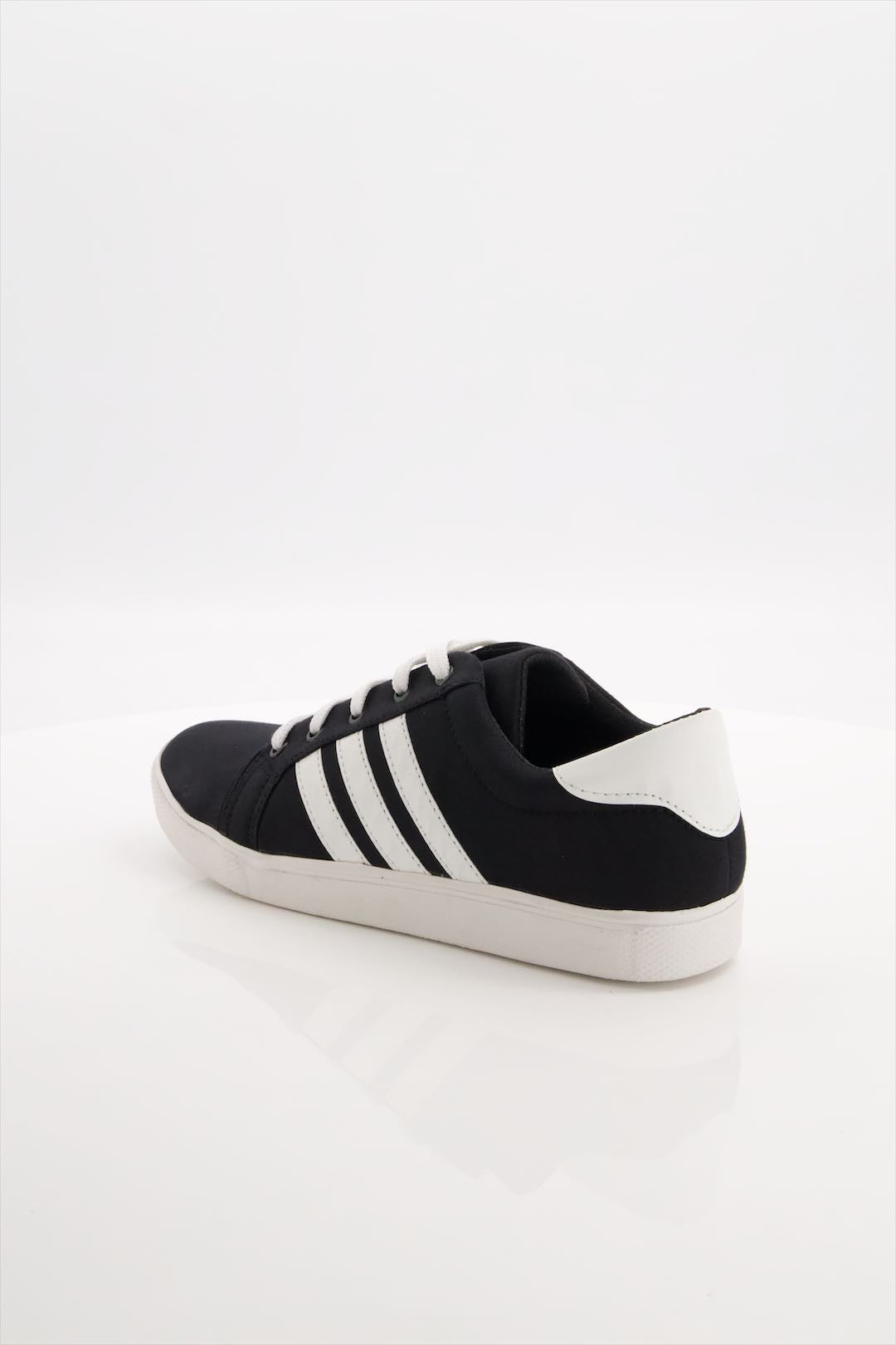 Asiwen Slip Fit Sneakers